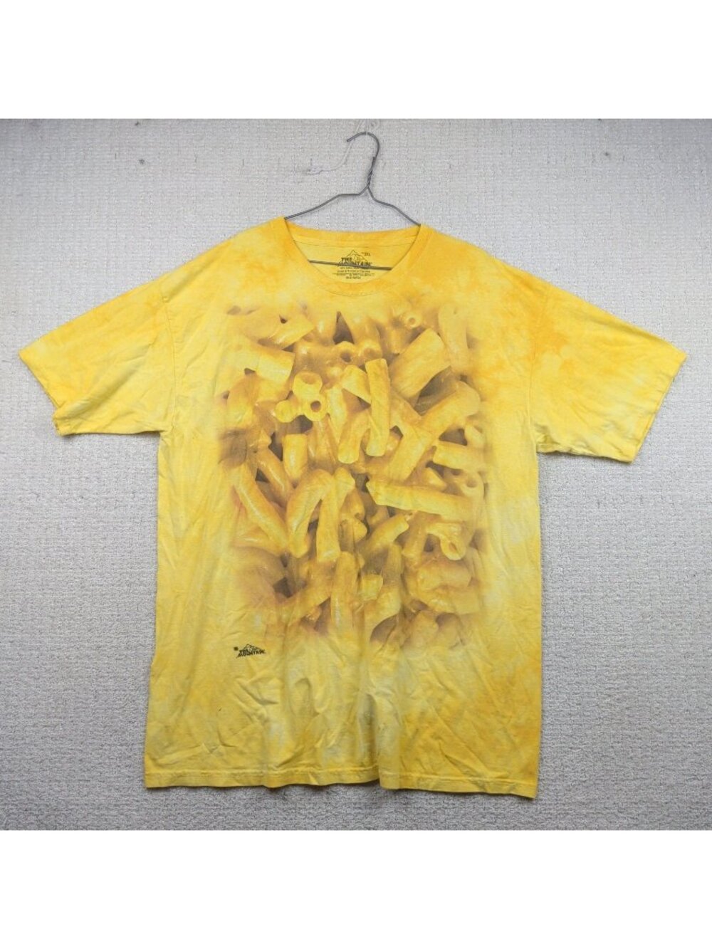 The Mountain Mac & Cheese Macaroni Graphic AOP T-Shirt Yellow Tie Dye Men Sz 2XL